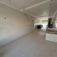 رهن و اجاره طبقه بالا مغازه توی خیابان اصلی قصر