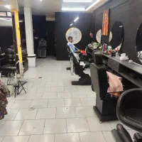 آرایشگر جهت اجاره صندلی|آرایشگاه و سالنهای زیبایی|اراک, |دیوار