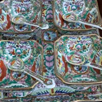 بستنی خوری مرغی