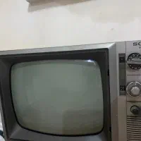 تلویزیون آنتیک قدیمی برای دکور . قیمت توافقی