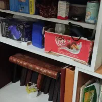 کتابخانه|کتابخانه، شلف، قفسه‌های دیواری|قم, آذر (نکویی)|دیوار