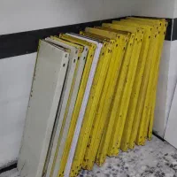 قفسه فلزی
