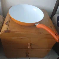 تابه نچسب قدیمی|ظروف پخت‌وپز|کرج, شهرک مترو|دیوار