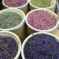 فروشنده عطاری به صورت پاره وقت