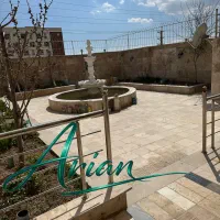 ۱۳۰ متر/۱۷۰متر حیاط/۲ خوابه/فاز۳