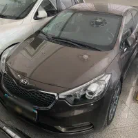 ماشین سواری کیا سراتو