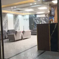 سوئیت-آپارتمان-با-آسانسور-و-پارکینگ-7-دقیقه-تا-حرم