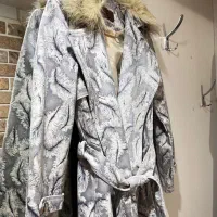 پالتو بلند در حد نو|لباس|شهریار, شهریار|دیوار