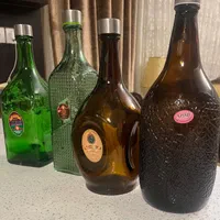 ۱۳۰عددشیشه آبغوره ۳عدد دبه  ۱۲۰لیتری|ظروف نگهدارنده، پلاستیکی، یک‌بارمصرف|تهران, تهرانسر شرقی|دیوار