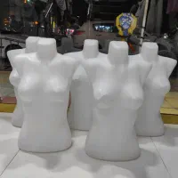 مانکن نیم تنه