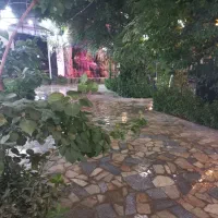 کارگر ساده و صندوق دار