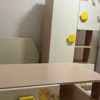 تخت و کمد کودک