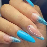 فروش و اموزش صفر تا صد وسایل کاشت و طراحی ناخن