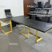 مبلمان اداری میز کنفرانس مدرن مدل طلا