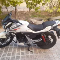 موتورهیرو۱۵۰