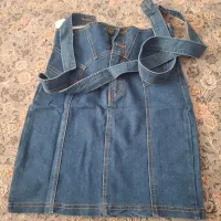 لباس بچه گانه دامن  بندینکی نو و شلوار لی