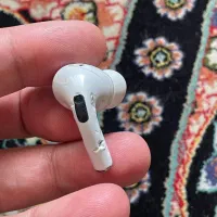 گوش راست ایرپاد پرو ۲ تایپ سی  ظاهرش ایراد داره|لوازم جانبی موبایل و تبلت|تهران, تهرانسر شمالی|دیوار