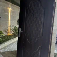 درب اتاق رنگ قهوه ایی