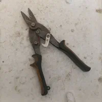 مقداری لوازم حراجی