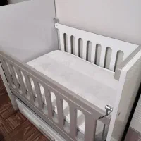 تخت کودک و نوزاد