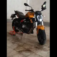 بنلی ۳۱۰ طلایی