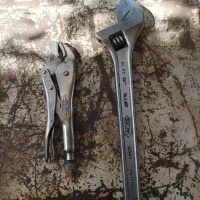 ابزار وآچار قدیمی