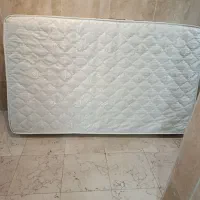 تشک تخت بسیار سالم وتمیز|تشک تختخواب|گرمسار, |دیوار