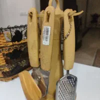 مقداری لوازم منزل