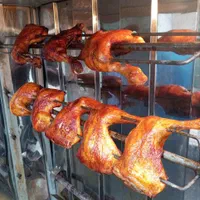 تهیه غذای کنزو