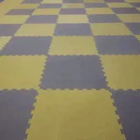 تاتمی زرد و خاکستری