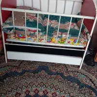 تخت نوازد نونو وسالم زیاد استفاده نشده