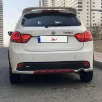 کوییک R مدل آخر ۱۴۰۰ بی رنگ درحد صفر