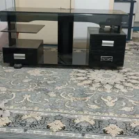 میز تلویزیون شیشه ای