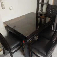 میز نهار خوری ۴ نفره تمیز و سالم