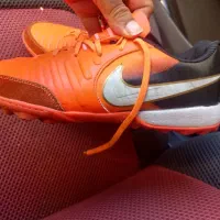 کتونی ورزشی چمنی سایز۴۱ نو|تجهیزات ورزشی|ساری, |دیوار