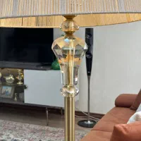 آباژور ایستاده شیک و سالم همراه با لامپ LED ‌