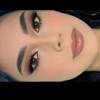 آرایشگری و ناخن مژه کار شینیون کوتاهی میکاپ