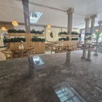 نیروی خانم و آقا در رستوران