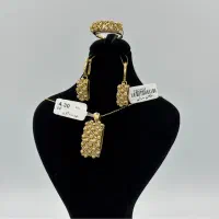 نیم ست طلا کارن