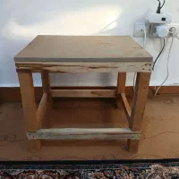 میز چوبی چهار پایه