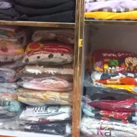 لباس زنانه و بچگانه