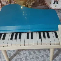 پیانو قدیمی ساخت ایتالیا سالم و تمیز|کلکسیون اشیاء عتیقه|مشکیندشت, |دیوار