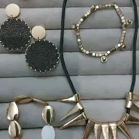 گردنبند گوشواره دستبند بسیار شیک وژورنالی|بدلیجات|رشت, بلوار گیلان|دیوار