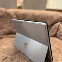 سرفیس پرو 6 همراه با وسایل