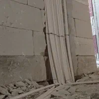 کارگر ساده برای کار برقکشی ساختمان