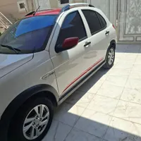 خودرو کوئیک  r دو رنگ قرمز سفید