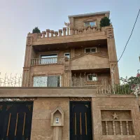 سه طبقه شخصی در میرود