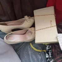 لباس تمیز  و نو دخترانه /زنانه|لباس|رودهن, |دیوار