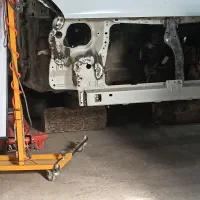 خریدار ماشین تصادفی و کاردار