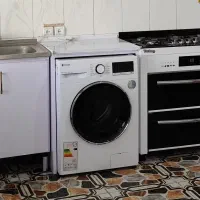 یه نفر فروشنده نیازمندم